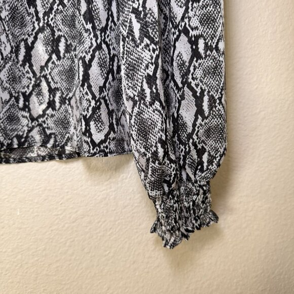 Primark Mock Neck Grey Snake Print Blouse Size 8 US Sheer Smock Neck - Picture 4 of 8